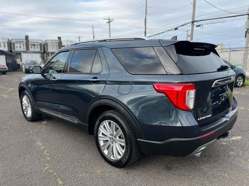 2022 Ford Explorer Limited