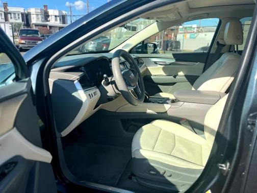 2020 Cadillac XT5 Sport