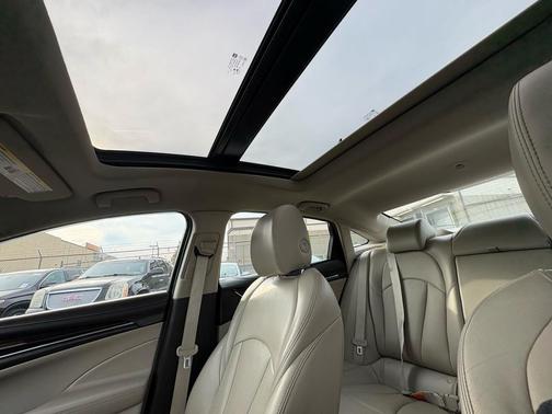 2017 Buick LaCrosse Premium