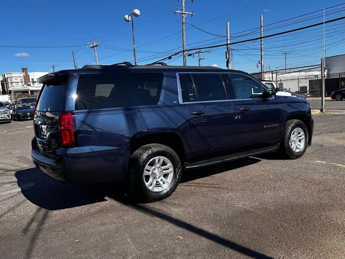 2019 Chevrolet Suburban LT