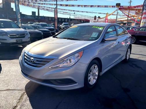 2014 Hyundai SONATA GLS