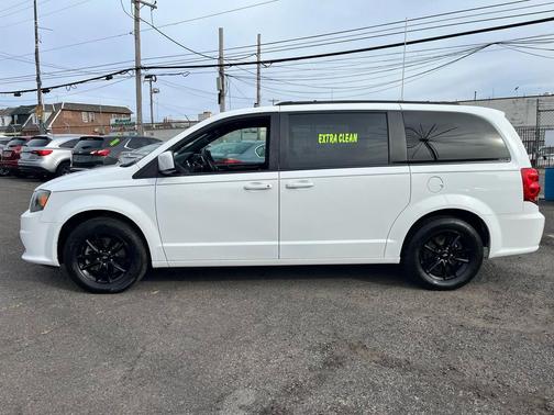 2020 Dodge Grand Caravan SE