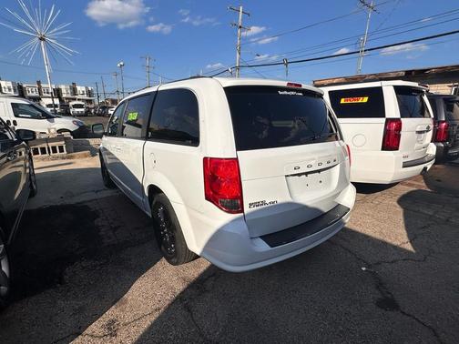 2020 Dodge Grand Caravan SE