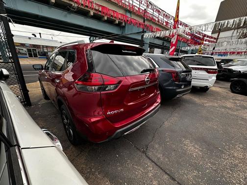 2020 Nissan Rogue SL