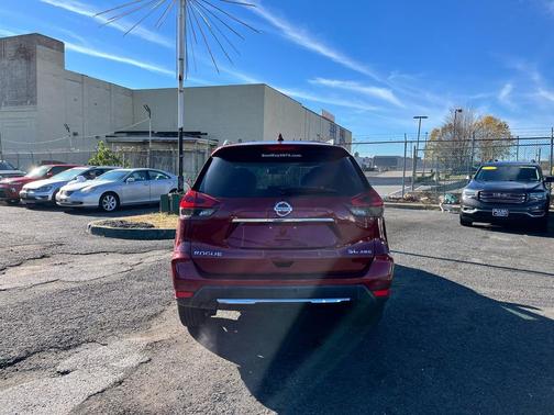 2020 Nissan Rogue SL