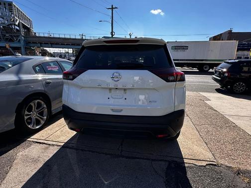 2021 Nissan Rogue S