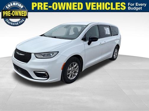 2024 Chrysler Pacifica Touring-L