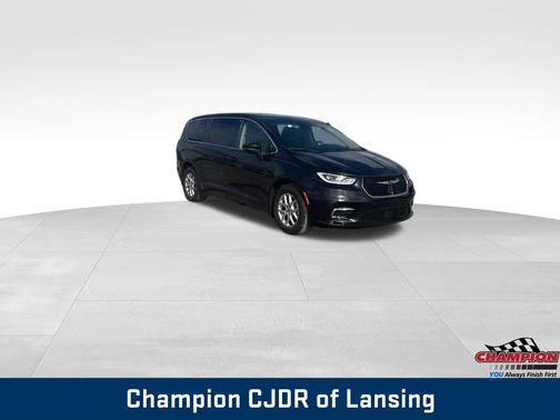 2023 Chrysler Pacifica Touring-L