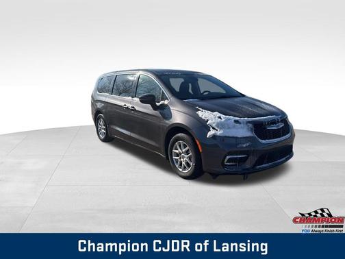 2023 Chrysler Pacifica Touring-L