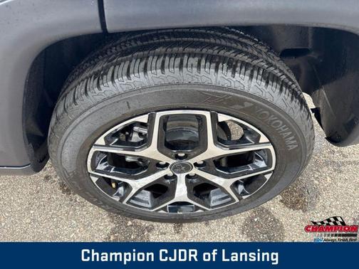 Silver Zynith 2025 Jeep Compass Limited