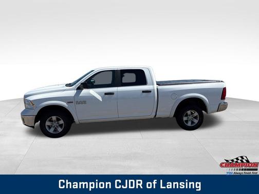 2016 RAM 1500 SLT