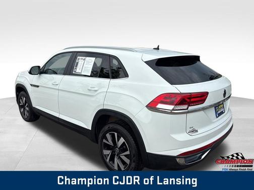 Pure White 2022 Volkswagen Atlas Cross Sport 2.0T SE