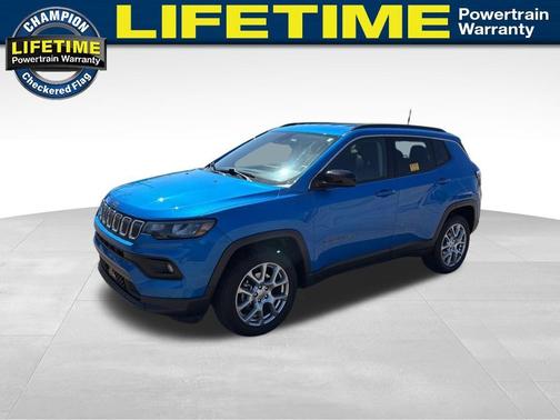 2022 Jeep Compass Latitude Lux