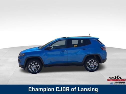 2022 Jeep Compass Latitude Lux