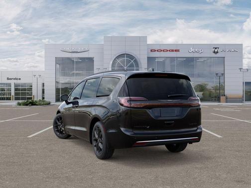 2026 Chrysler Pacifica Limited