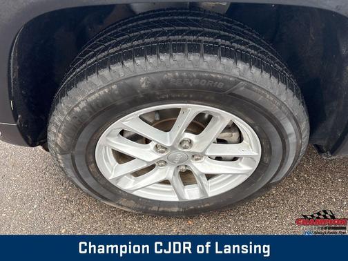 2023 Jeep Grand Cherokee L Laredo