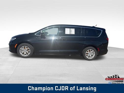 2024 Chrysler Pacifica Touring-L