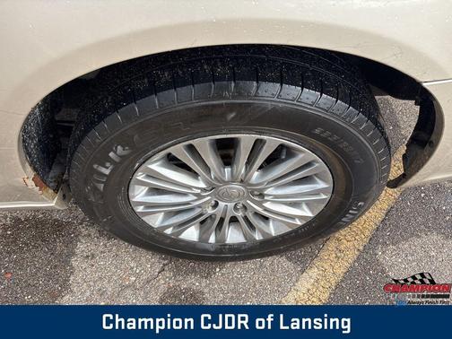 2015 Chrysler Town & Country Touring-L
