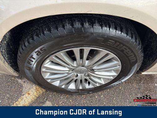 2015 Chrysler Town & Country Touring-L