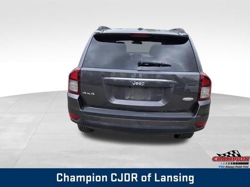 Granite Crystal Clearcoat Metallic 2014 Jeep Compass Latitude