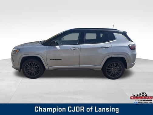 Billet Silver Metallic Clearcoat 2023 Jeep Compass Altitude