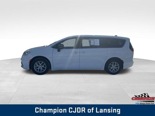 2024 Chrysler Pacifica Touring-L