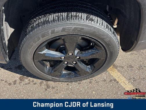 2022 Jeep Grand Cherokee L Laredo
