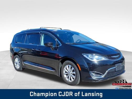2018 Chrysler Pacifica Touring-L