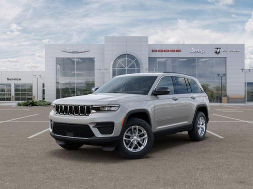 Silver 2026 Jeep Grand Cherokee Laredo