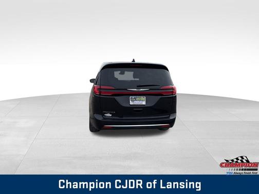 2024 Chrysler Pacifica Touring-L