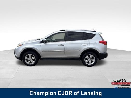 Classic Silver Metallic 2014 Toyota RAV4 XLE