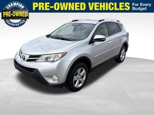 Classic Silver Metallic 2014 Toyota RAV4 XLE