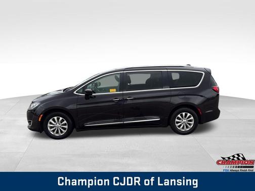 2019 Chrysler Pacifica Touring-L