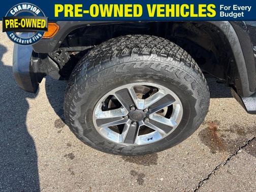 Black Clearcoat 2021 Jeep Wrangler Unlimited Sahara