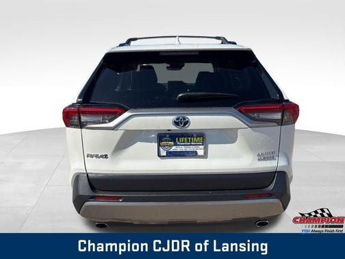 Blizzard Pearl 2022 Toyota RAV4 Hybrid Limited