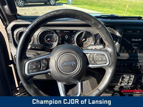 Granite Crystal Clearcoat Metallic 2021 Jeep Wrangler Unlimited Sahara Altitude