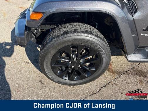 Granite Crystal Clearcoat Metallic 2021 Jeep Wrangler Unlimited Sahara Altitude