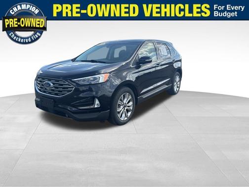 Black 2019 Ford Edge Titanium