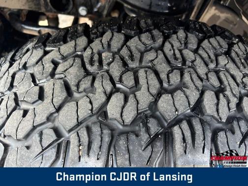 Sting Gray Clearcoat 2023 Jeep Wrangler Rubicon