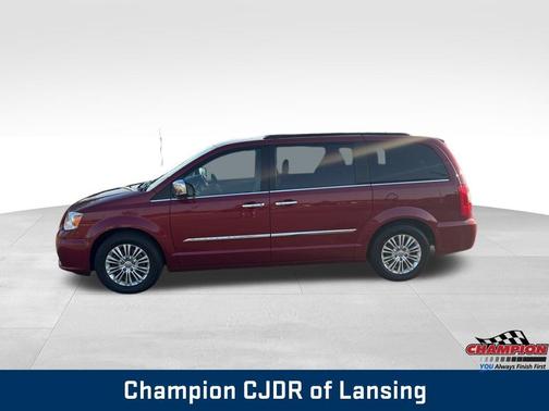 2016 Chrysler Town & Country Touring-L