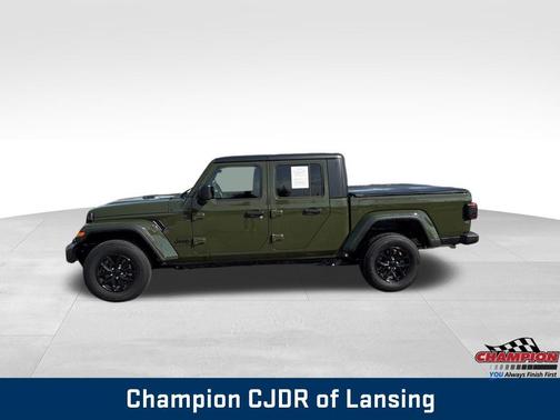 2022 Jeep Gladiator Sport