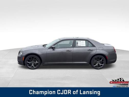 2022 Chrysler 300 S