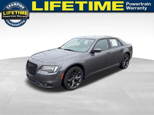 2022 Chrysler 300 S