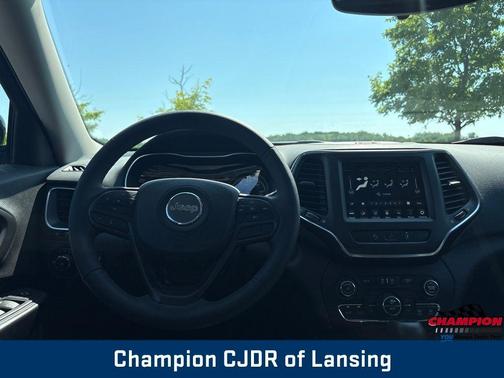 Crystal Metallic 2022 Jeep Cherokee Trailhawk