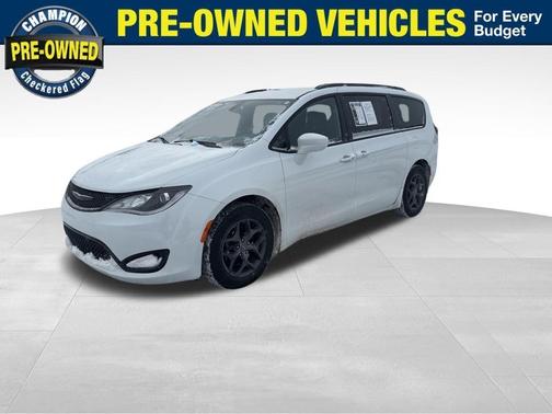 2020 Chrysler Pacifica Touring-L