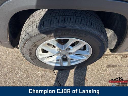 2023 Jeep Grand Cherokee Laredo