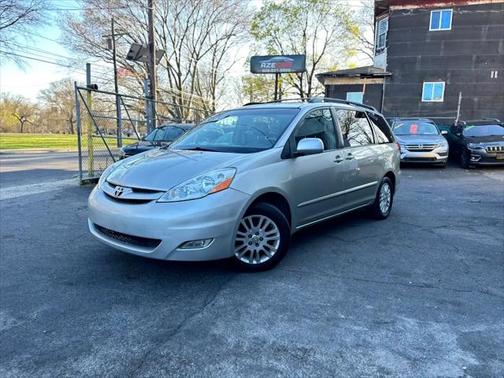2008 Toyota Sienna XLE Limited