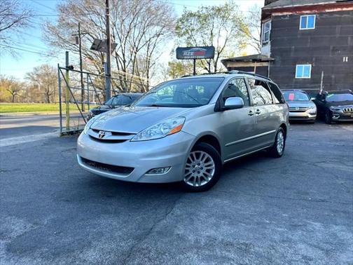 2008 Toyota Sienna XLE Limited