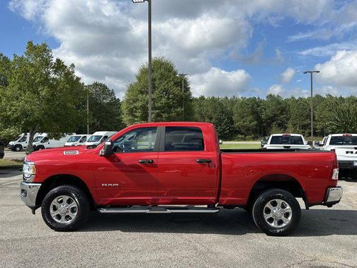 2024 RAM 2500 Big Horn Crew Cab 4x4 6'4' Box