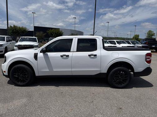 Oxford White 2025 Ford Maverick XL